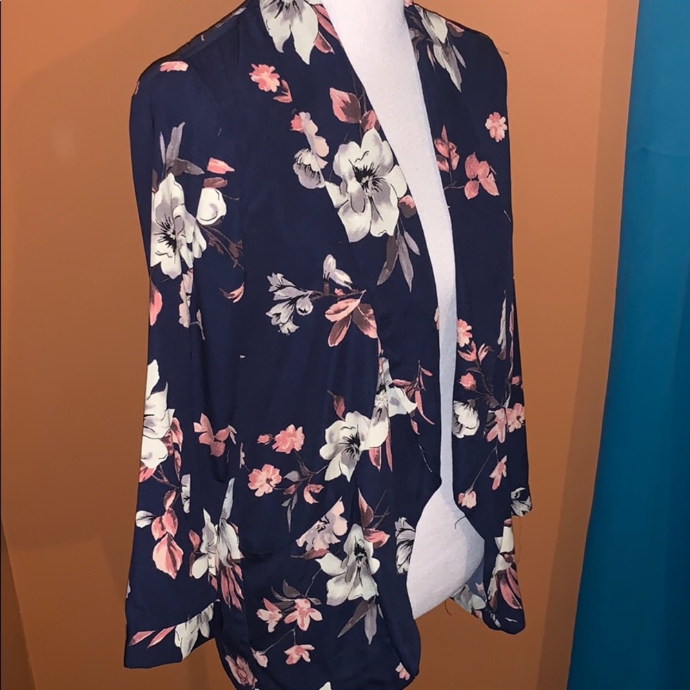 Jacket - Picture 2 of 3
